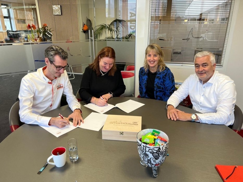 intertraining-sponsor-venniperkoninginnerit